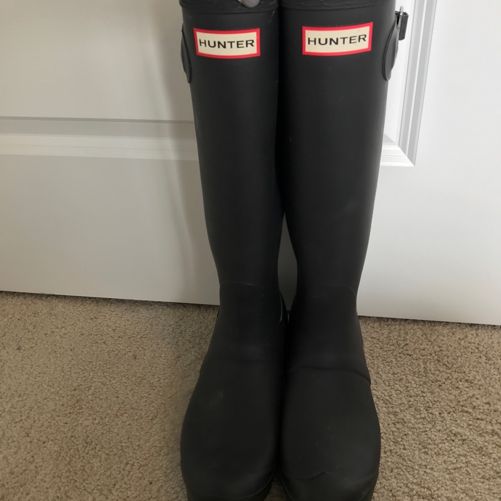 Tall Matte Hunter Boots Size 8